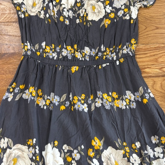 Old Navy On/Off Shoulder Dress Size S - Picture 2 of 9